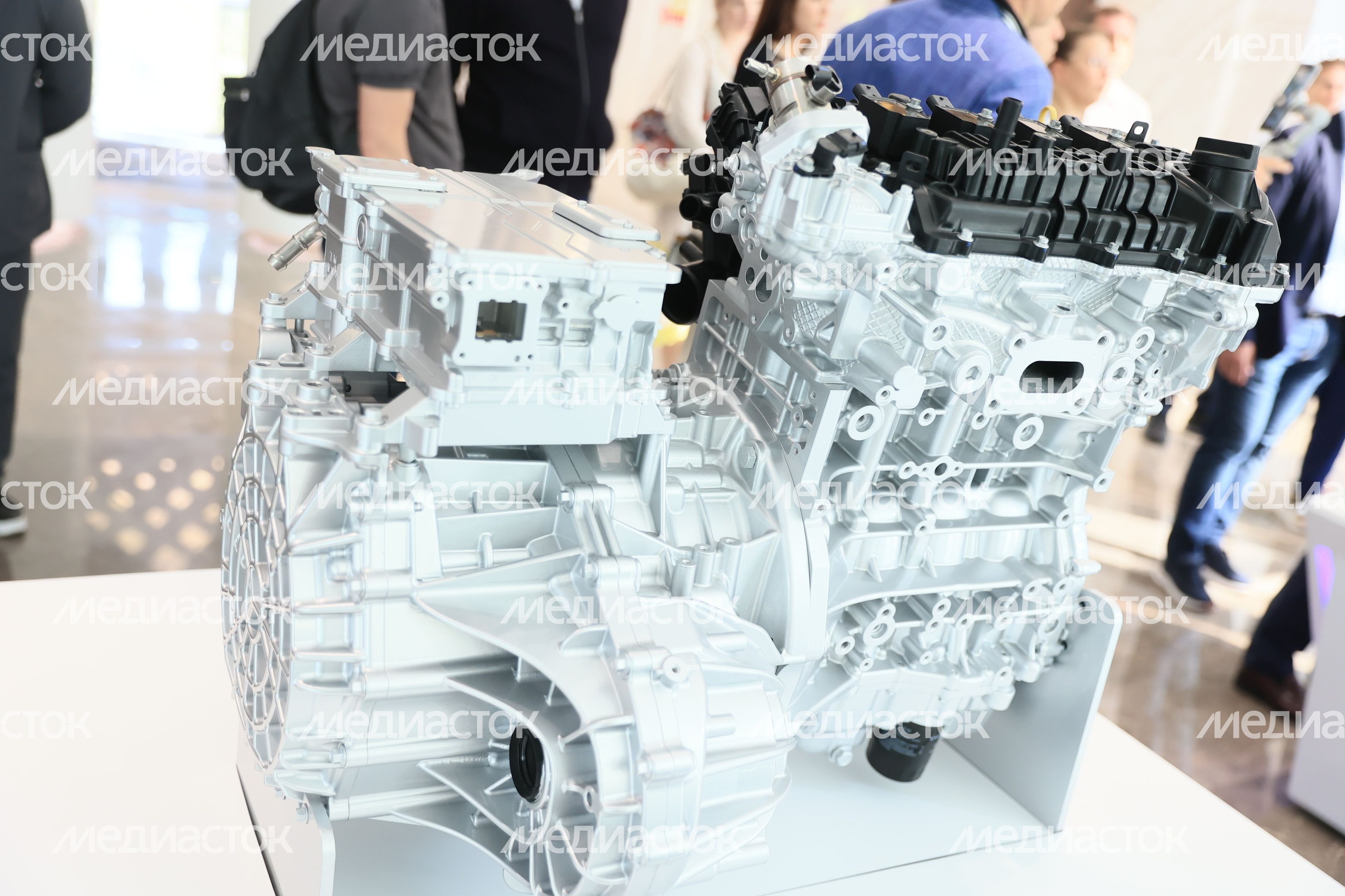 Посещение автозавода Changan Automobile Group в Китае Губернатором Подмосковья