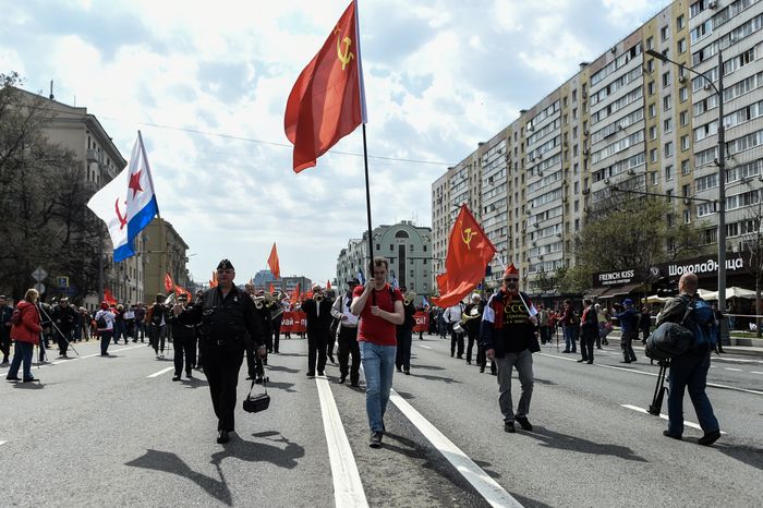 Первомайская демонстрация коммунистов