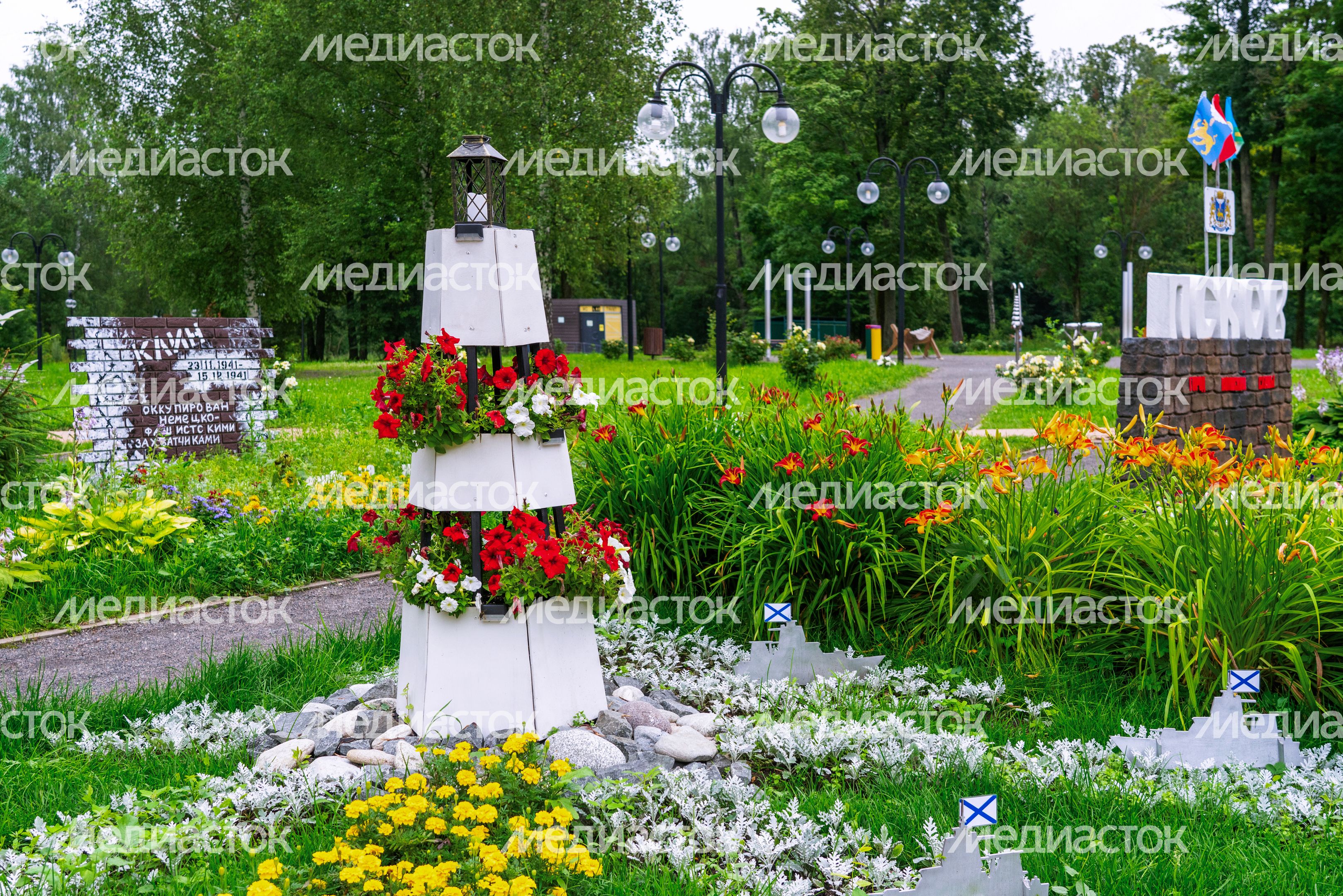 Фестиваль флористики и дизайна «Вальс цветов» в Сестрорецком парке города Клин Фестиваль флористики и дизайна «Вальс цветов» в Сестрорецком парке города Клин