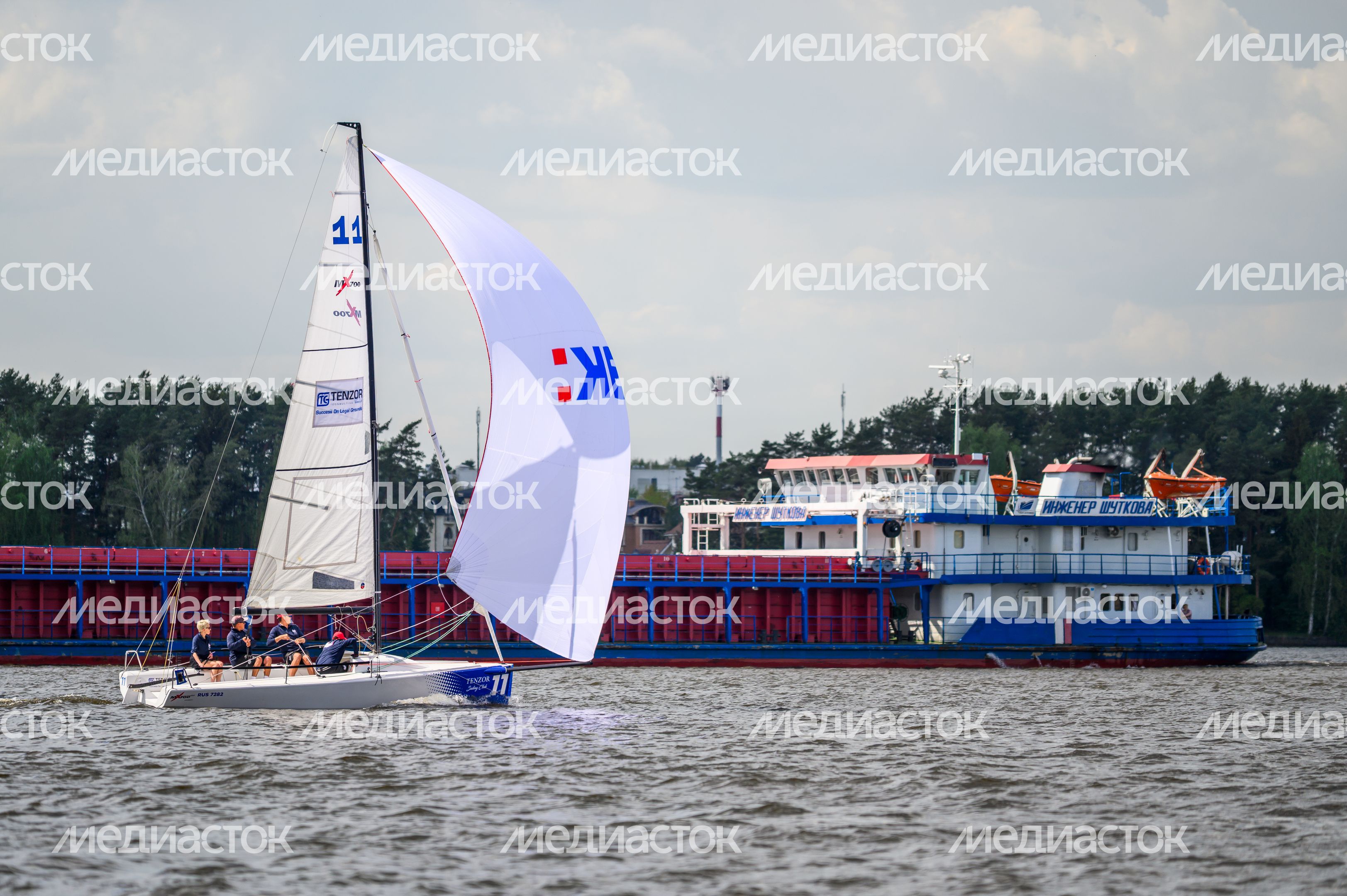 Парусная регата на Пестовском водохранилище в Мытищах Парусная регата на Пестовском водохранилище в Мытищах