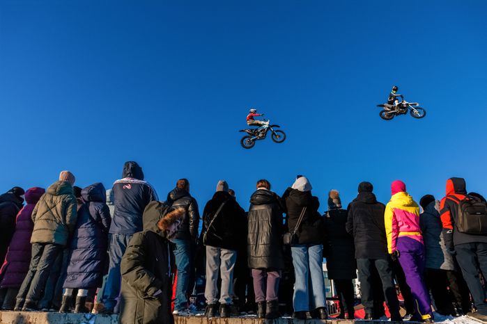 Зимний фристайл-мотокросс от команды FMX13 в Одинцово