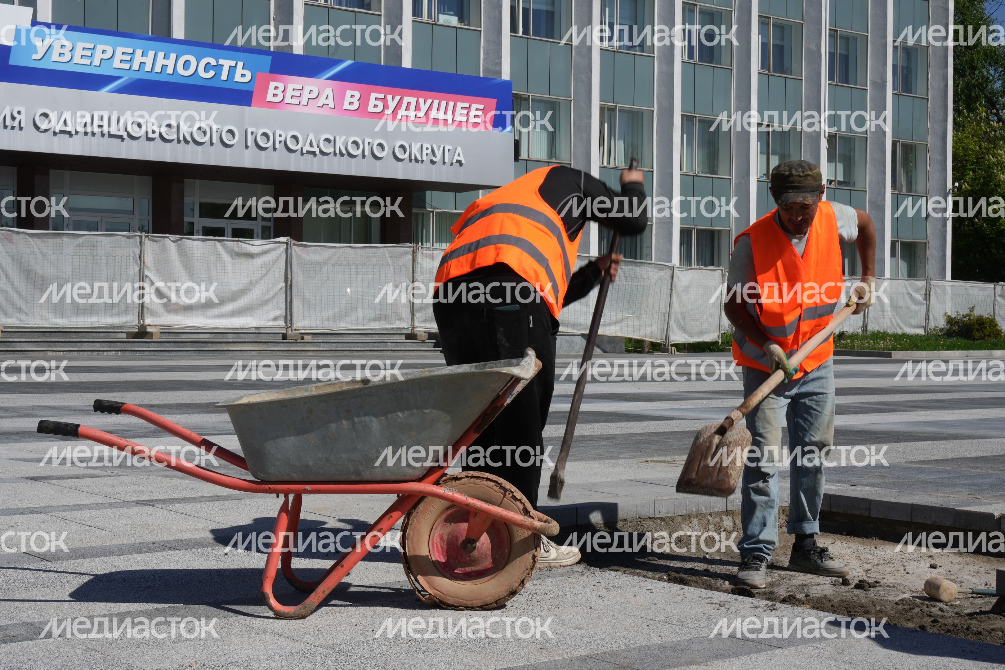 В Одинцове завершается масштабная реконструкция Центральной площади В Одинцове завершается масштабная реконструкция Центральной площади