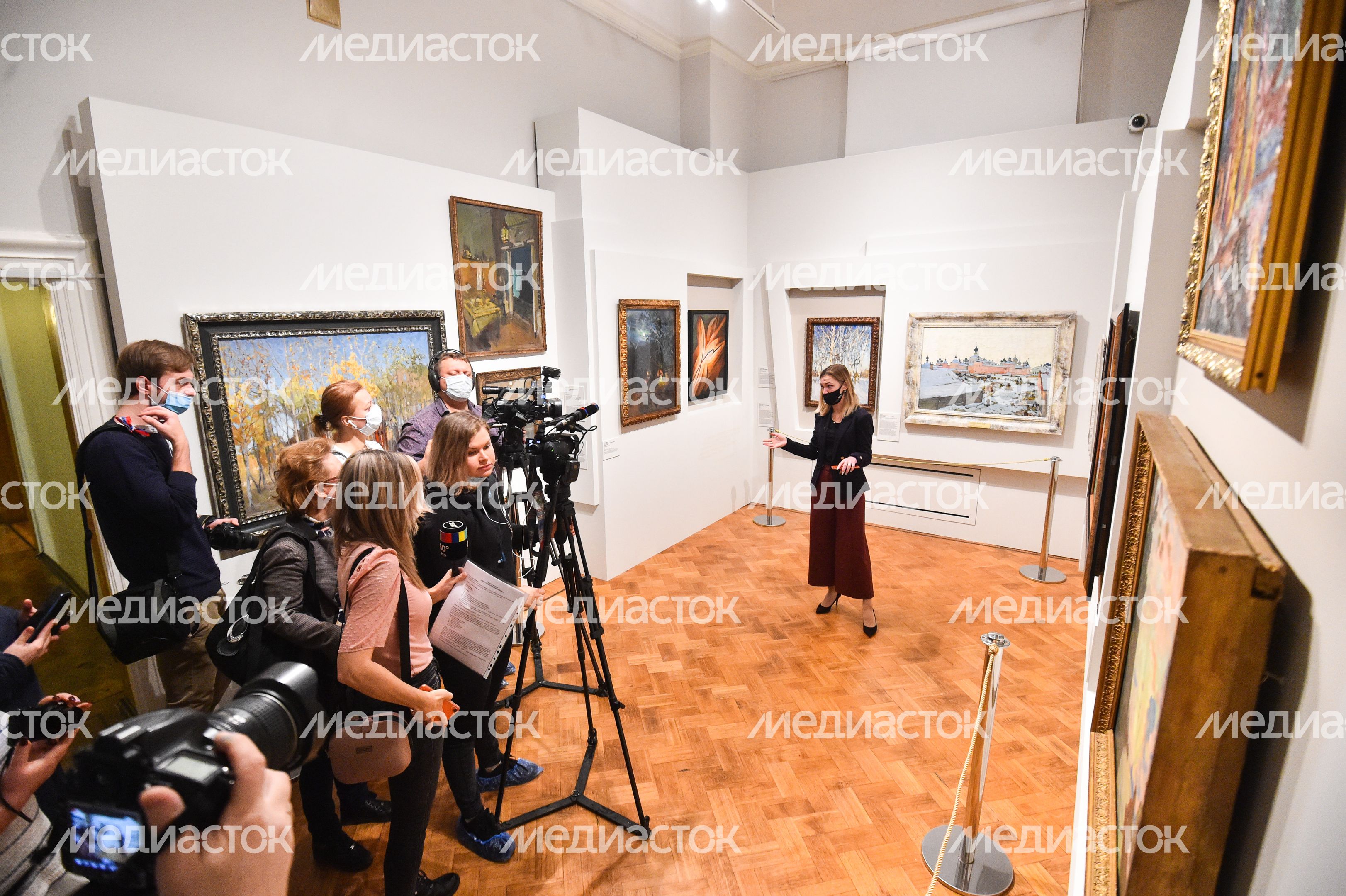 Выставка «Мир, сотворенный заново» в Серпуховском историко-художественном музее
