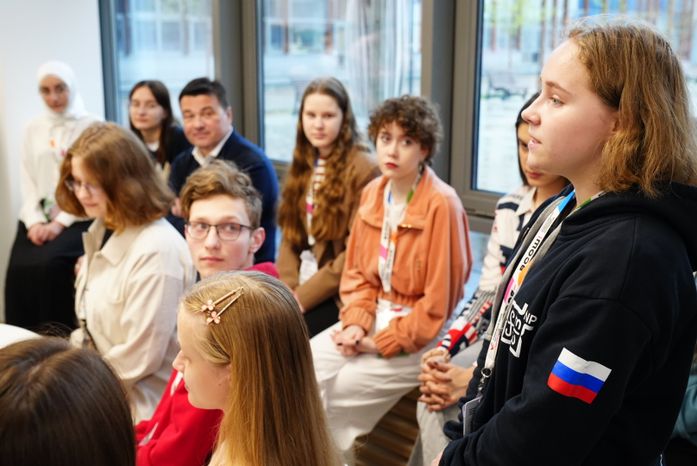 Посещение Губернатором Подмосковья и Министром просвещения РФ гимназии им. Е.М. Примакова в Одинцовском округе
