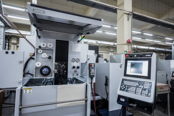 Производственный цех подмосковного оружейного завода