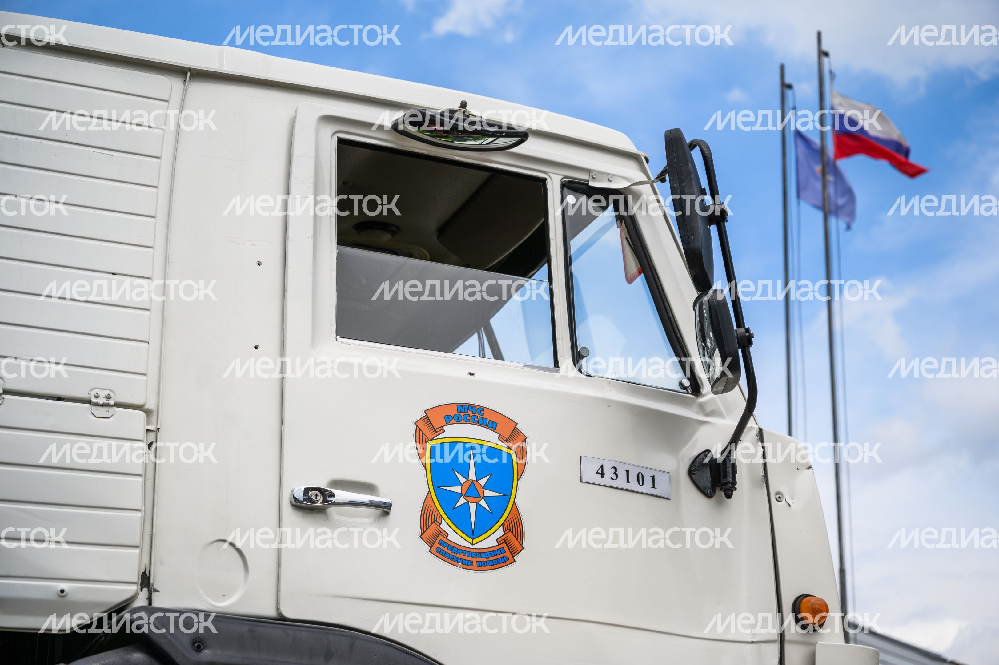 Тренировка космонавтов по действиям после посадки на воду в Ногинске