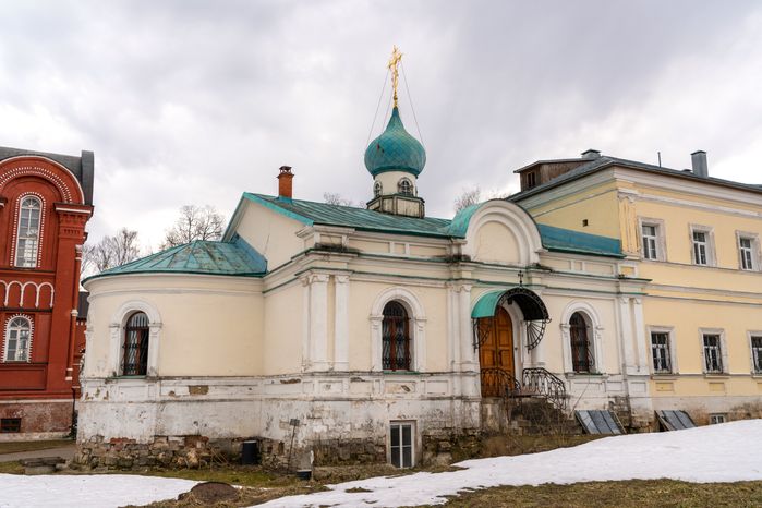 Крестовоздвиженский Иерусалимский ставропигиальный женский монастырь в пос. санатория Горки Ленинские Ленинского округа