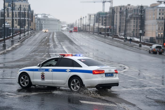 Последстивя сильного снегопада в Москве