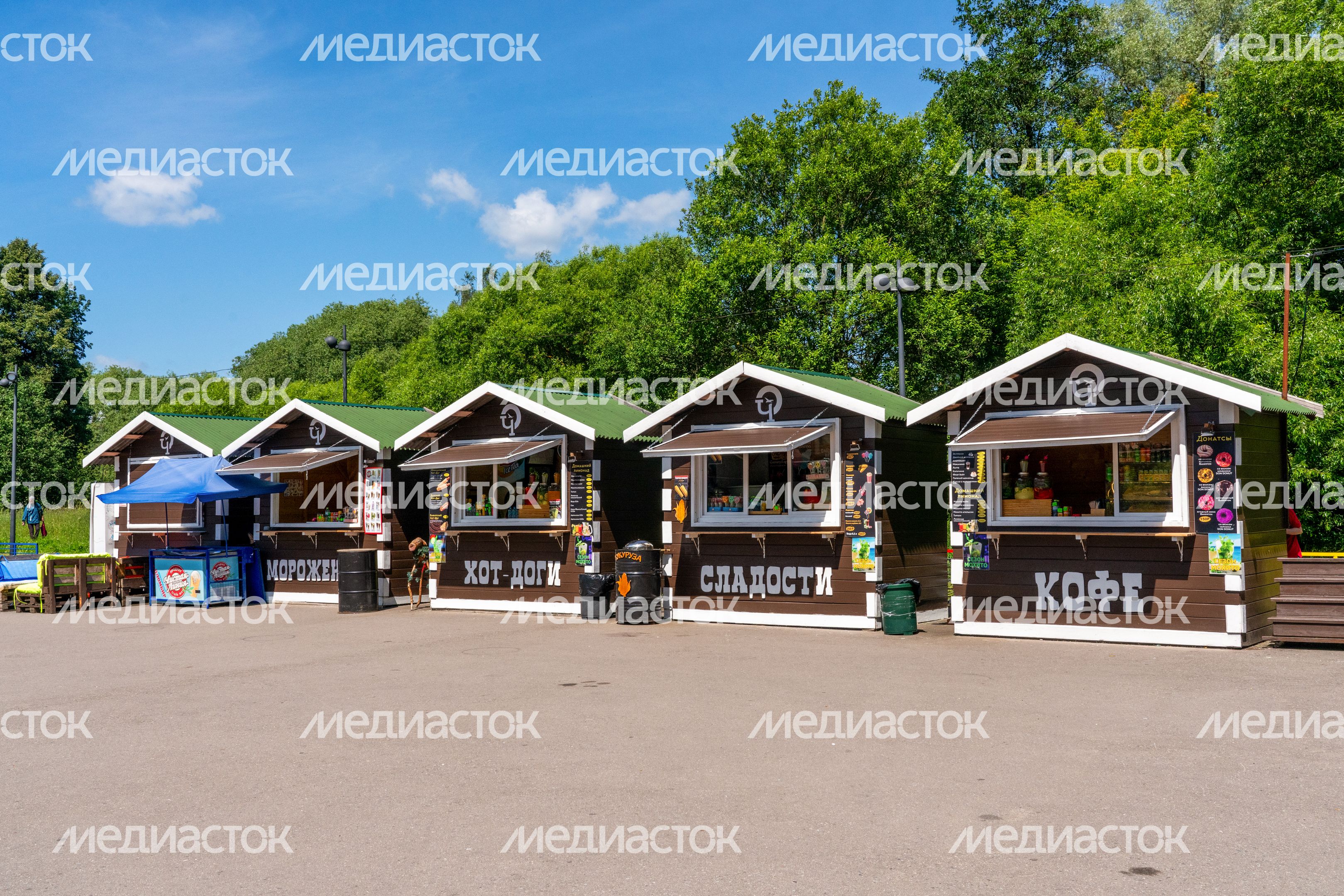 Точки питания в городском парке культуры и отдыха в Чехове летом Точки питания в городском парке культуры и отдыха в Чехове летом