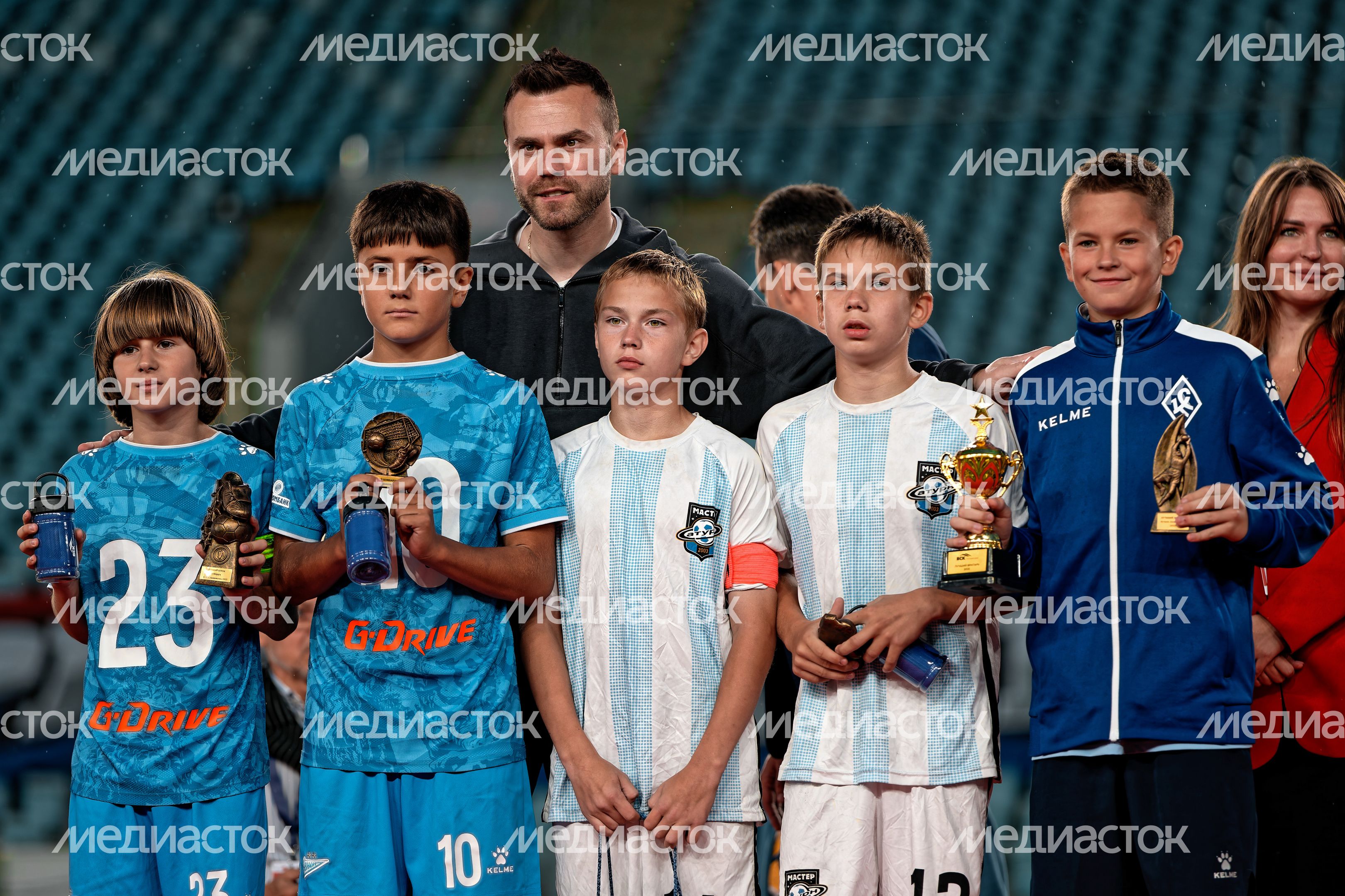 Кубок Игоря Акинфеева по футболу на стадионе "Арена Химки"