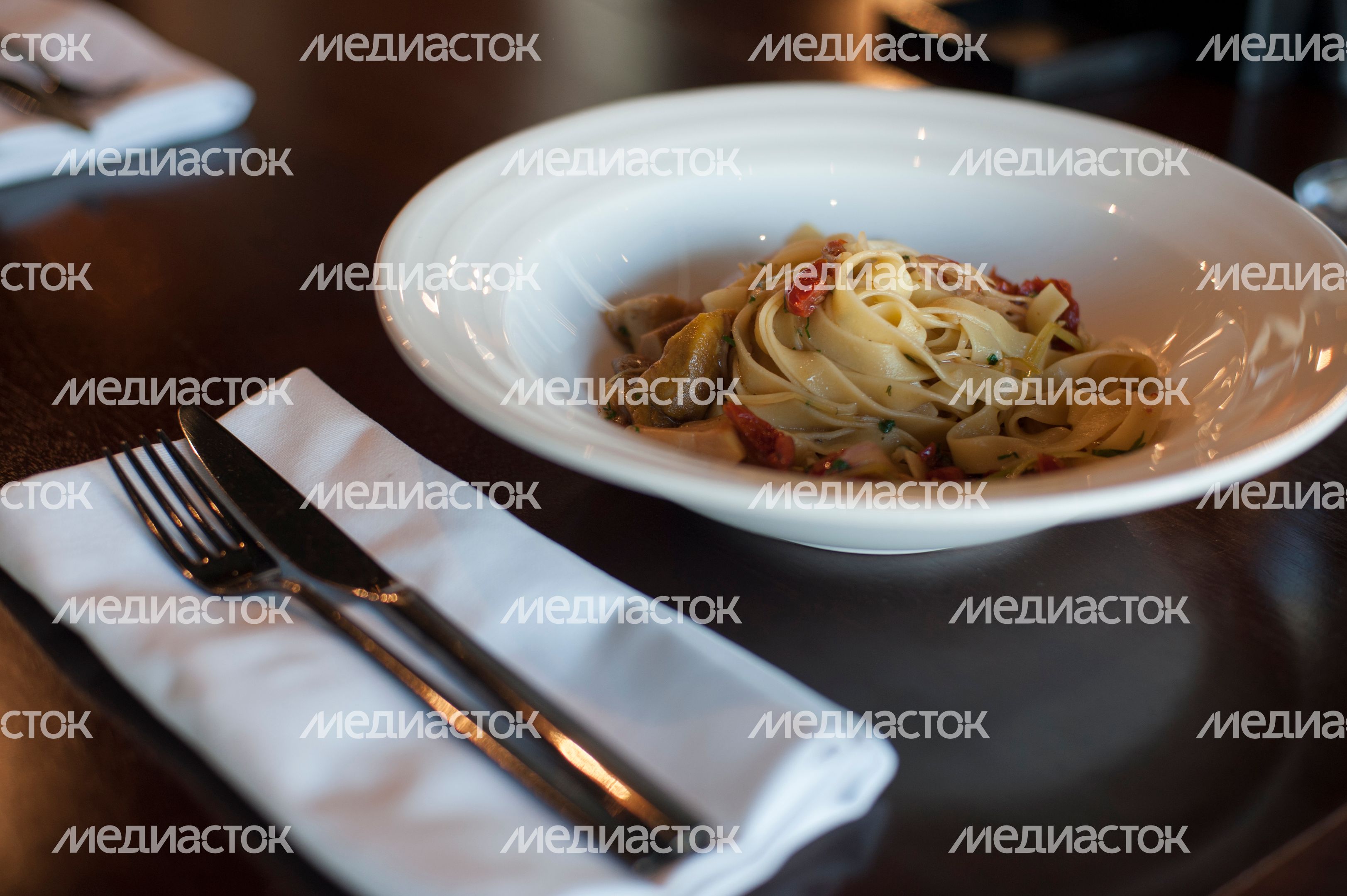 Приготовление пасты с белыми грибами