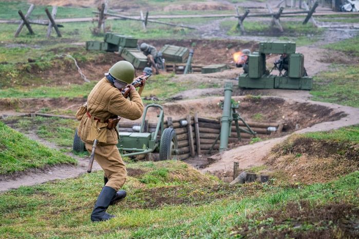 Военно-историческая реконструкция «Битва под Москвой» ко Дню воинской славы России