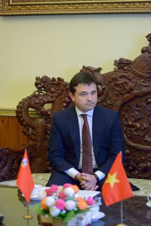А. Воробьев провел рабочую встречу с послом Республики Вьетнам Нгуен Тхань Шоном