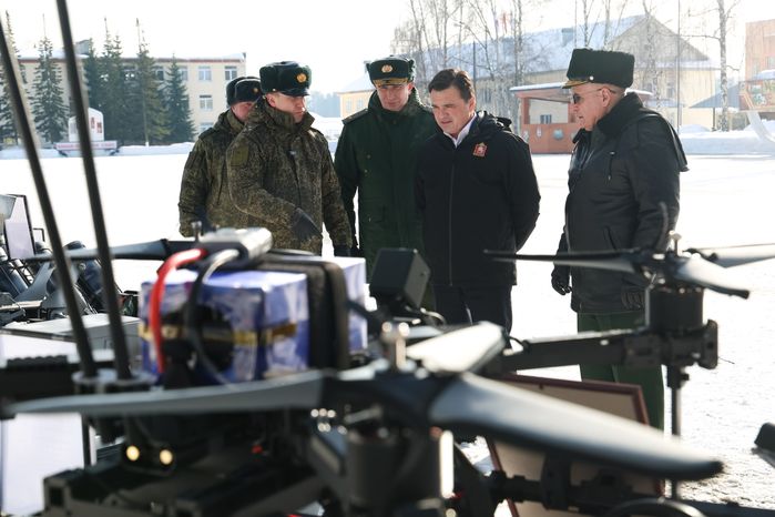 Андрей Воробьев поздравил военнослужащих 45-й отдельной гвардейской инженерной бригады