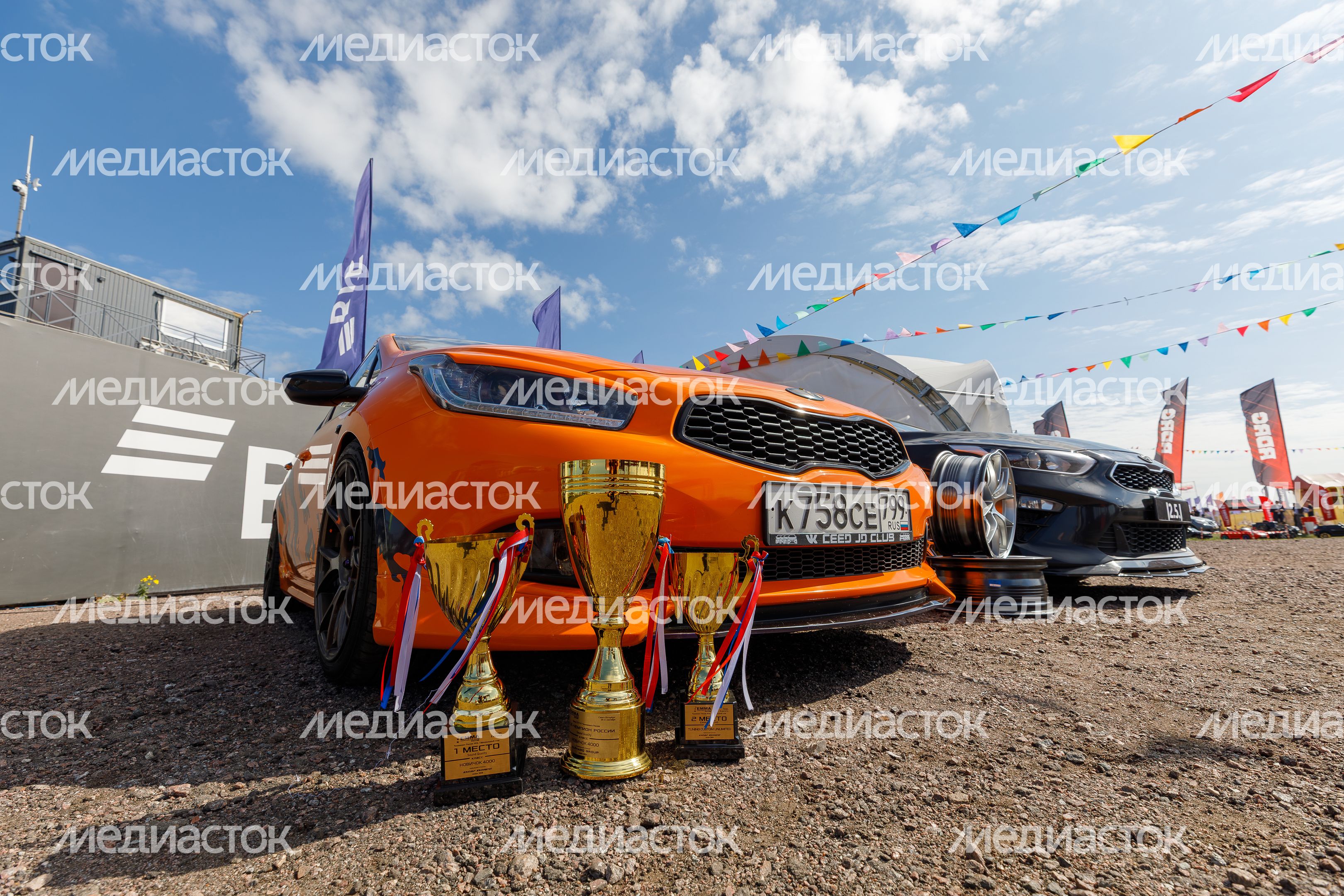 На Sueta Car Fest выбрали лучшие автомобили по тюнингу и автозвуку На Sueta Car Fest выбрали лучшие автомобили по тюнингу и автозвуку