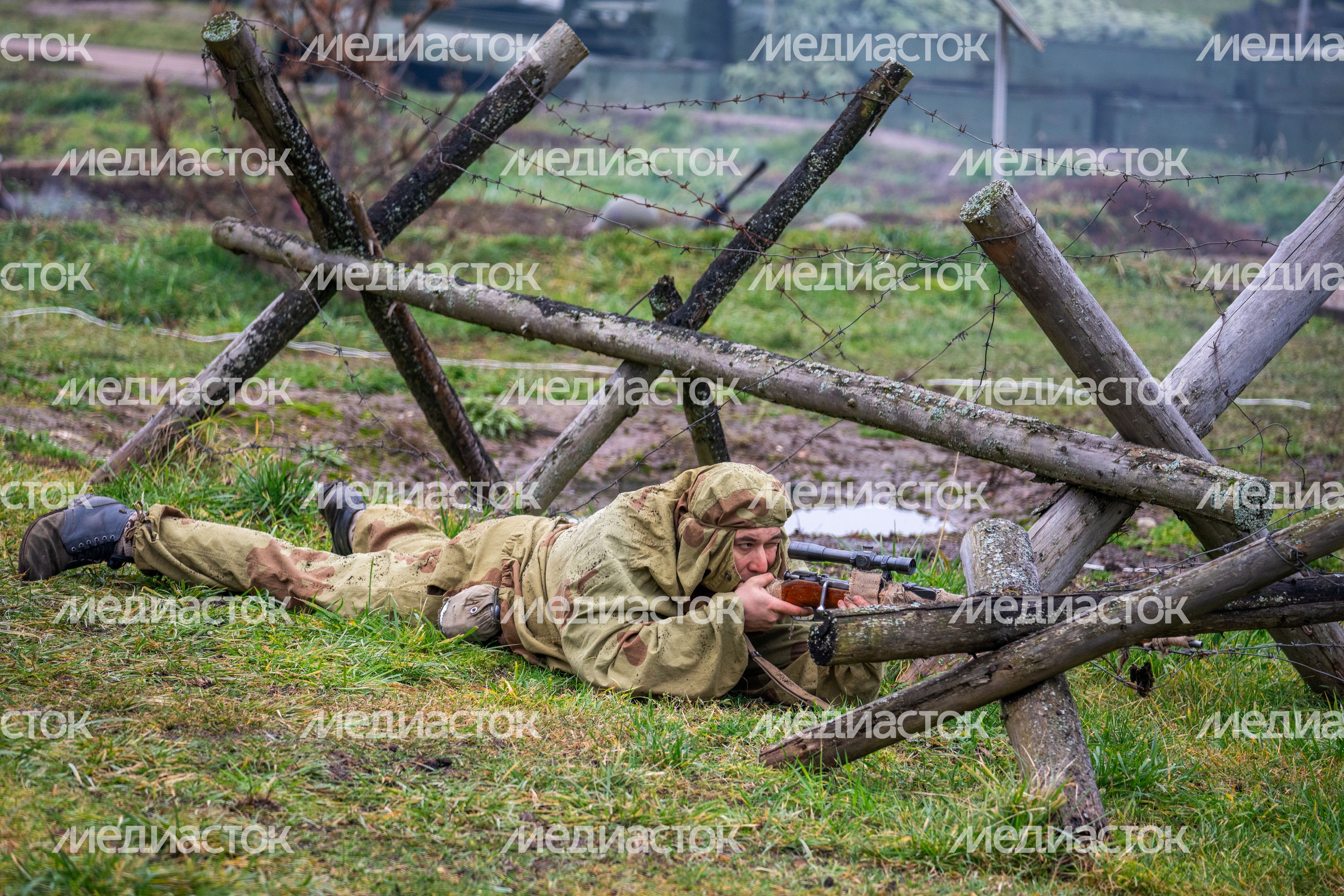 Военно-историческая реконструкция «Битва под Москвой» ко Дню воинской славы России Военно-историческая реконструкция «Битва под Москвой» ко Дню воинской славы России