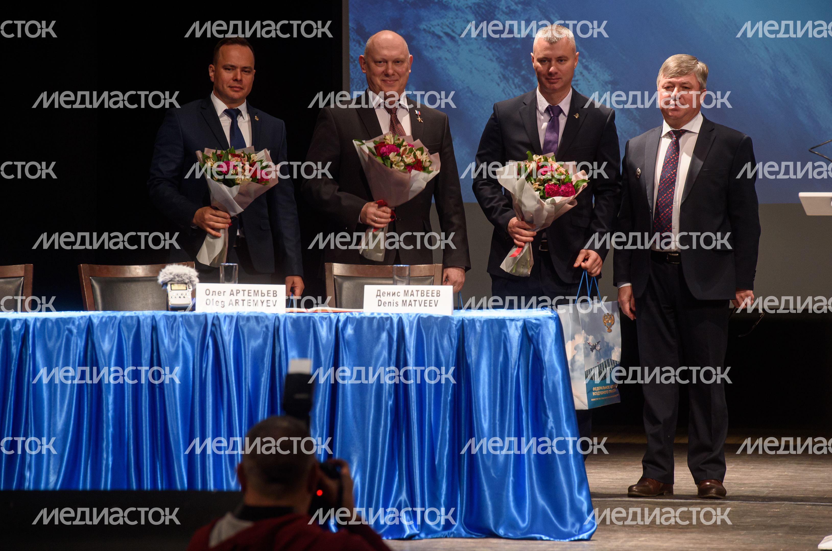 Торжественная встреча космонавтов и астронавтов 67-й длительной экспедиции на МКС