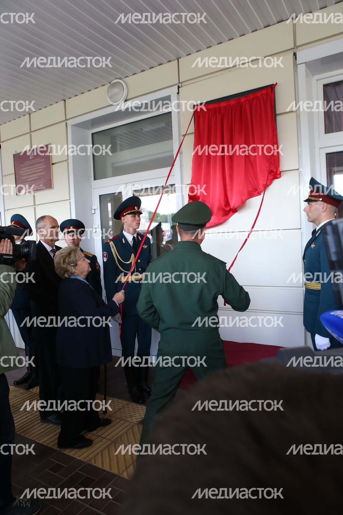 Воробьев принял участи в открытии ЖК для военнослужащих и ознакомился со строительством транспортных развязок в Балашихе