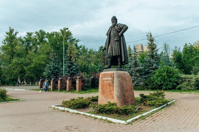 Памятник Одинцу боярину