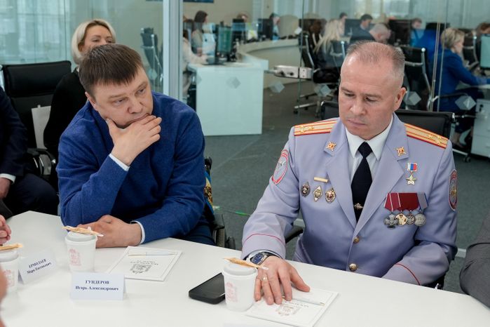 Встреча губернатора с членами Общественного совета образовательной программы "Герои Подмосковья"