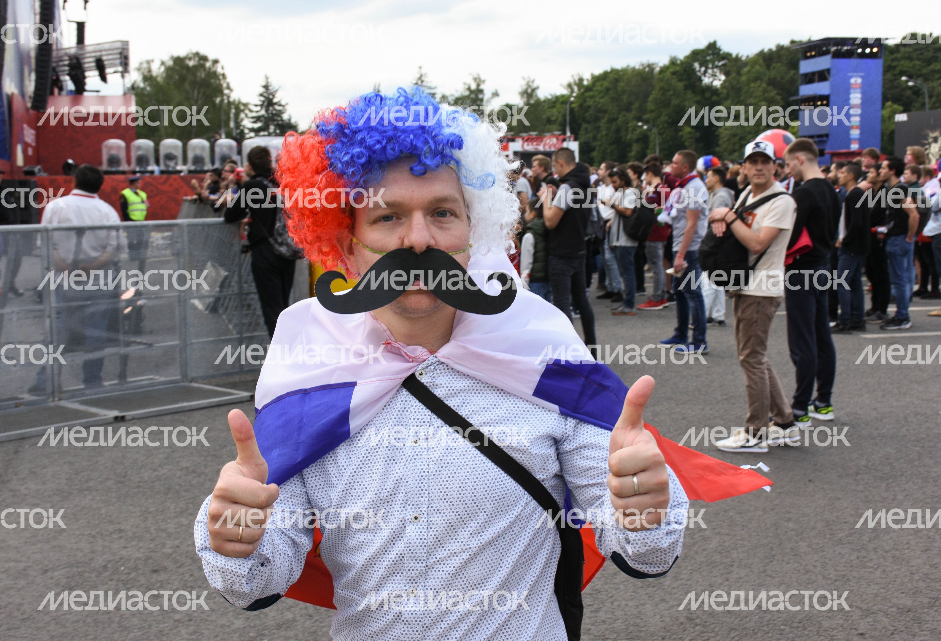 Открытие Чемпионата мира по футболу в Москве на Воробьёвых горах