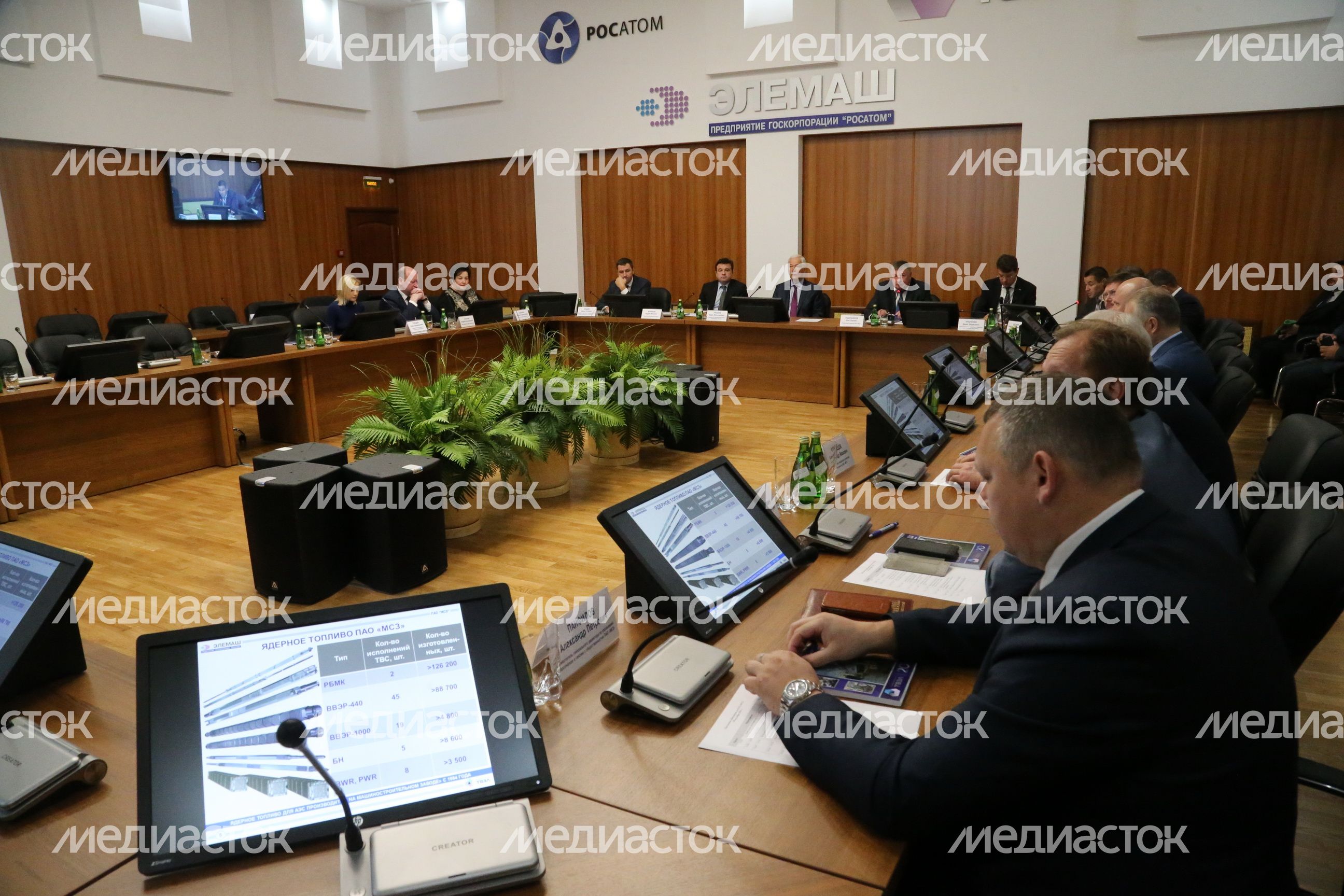 Встреча губернатора с промышленниками на предприятии «Элемаш»