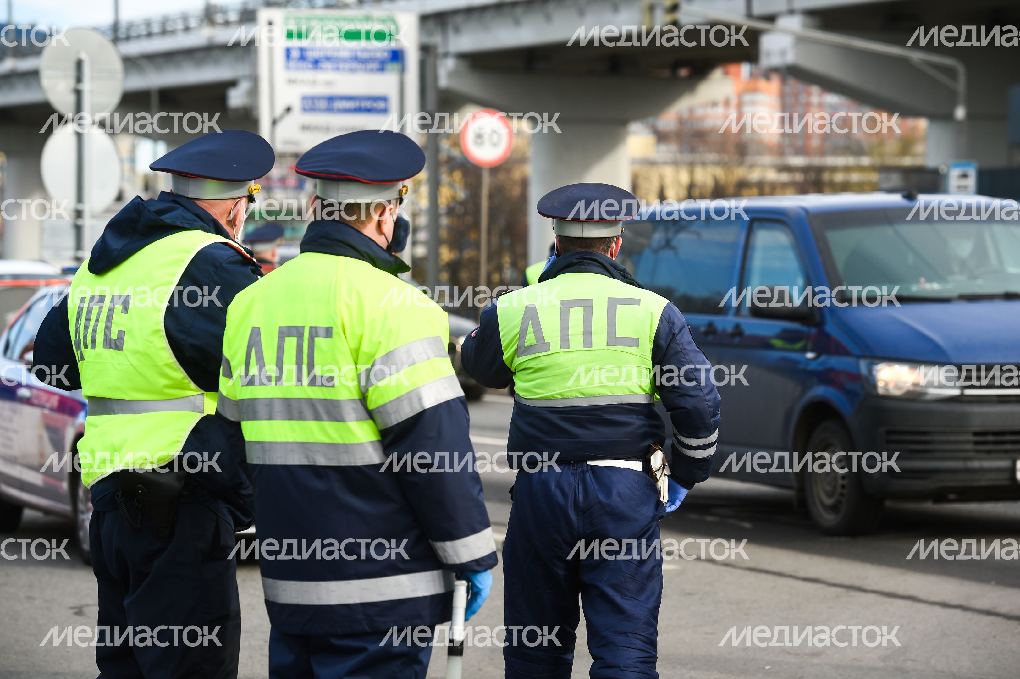 Проверка пропусков на въезде в Москву в период самоизоляции