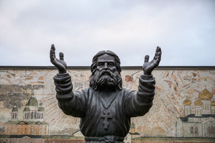 Храм во имя преподобного Серафима Саровского в рабочем поселке Софрино города Пушкино Сергиево-Посадского округа