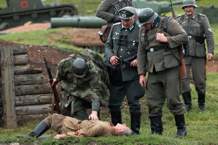 Военно-историческая реконструкция «Первый день войны» у Главного храма ВС РФ в День памяти и скорби