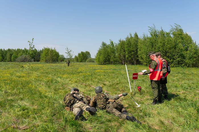 Военно-техническая игра "Арт-дуэль-2024" на аэродроме Волосово