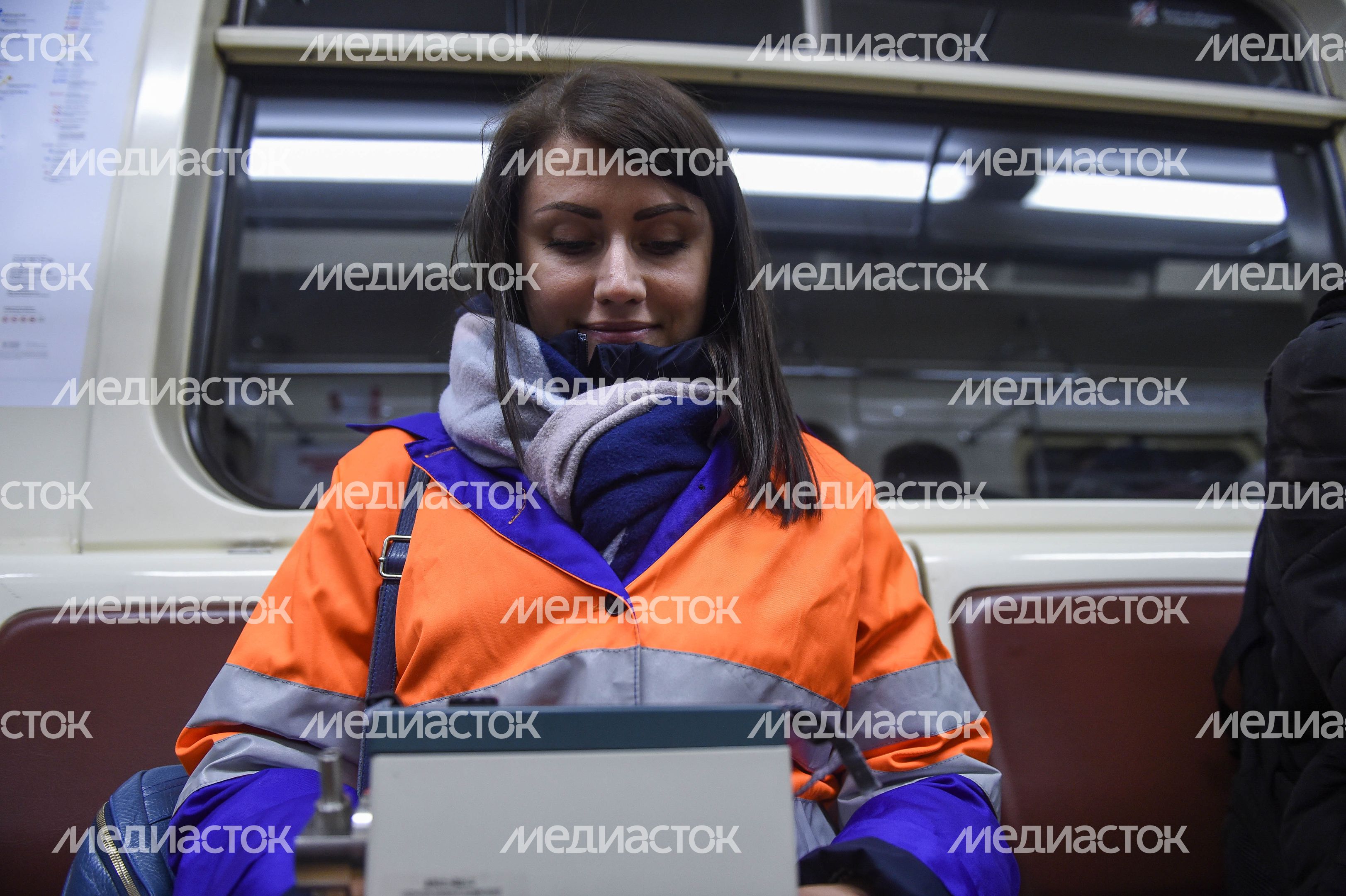 Проверка воздуха в Московском метрополитене Проверка воздуха в Московском метрополитене