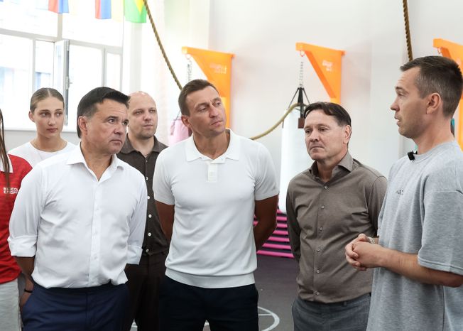 Андрей Воробьев поздравил жителей Подмосковья с Днем физкультурника