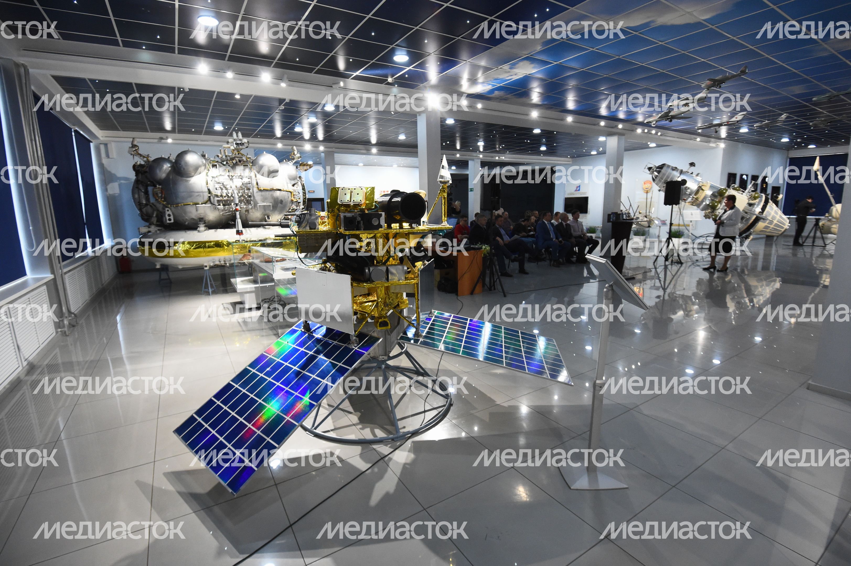 Презентация транспортных карт с героями мультфильма «Белка и Стрелка»