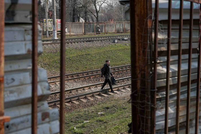 Проверка строительства пешеходного перехода в Люберцах Губернатором Подмосковья