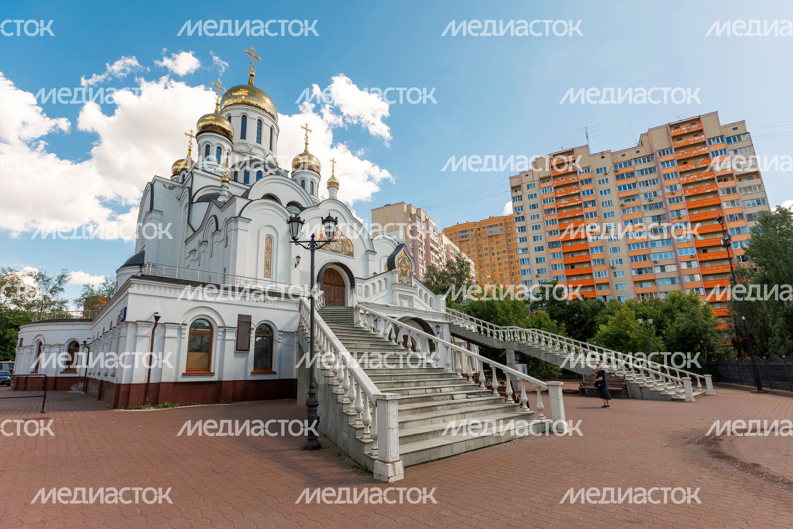 Храм Троицы Живоначальной в Реутове