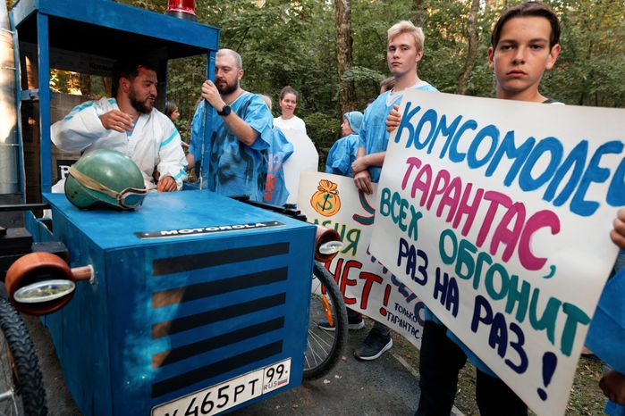 Зрелищные гонки на самодельных машинках «Гальчино Ралли» в Домодедово