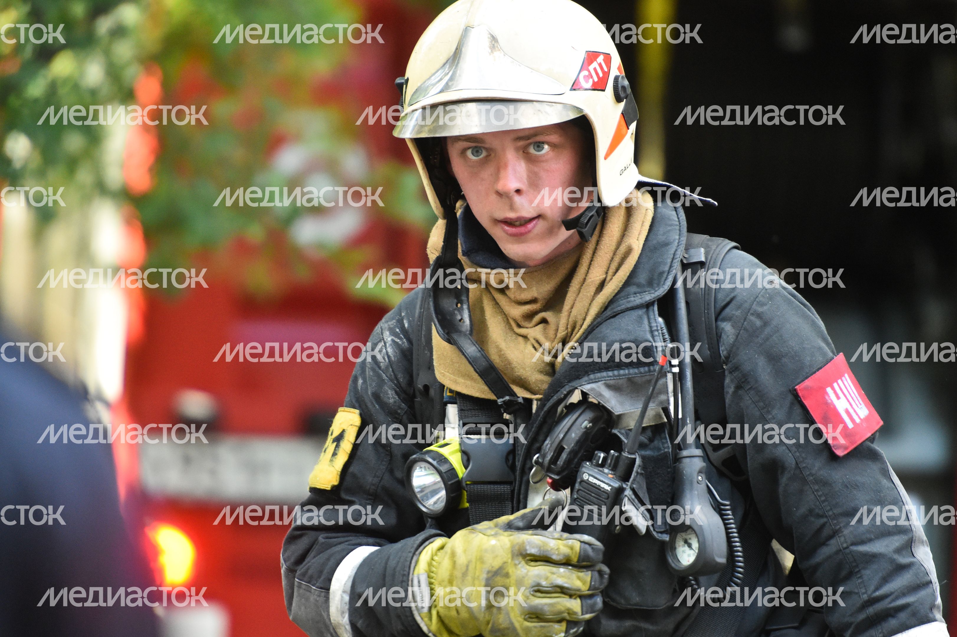 Кадры с места взрыва в доме на улице Проходчиков в Москве