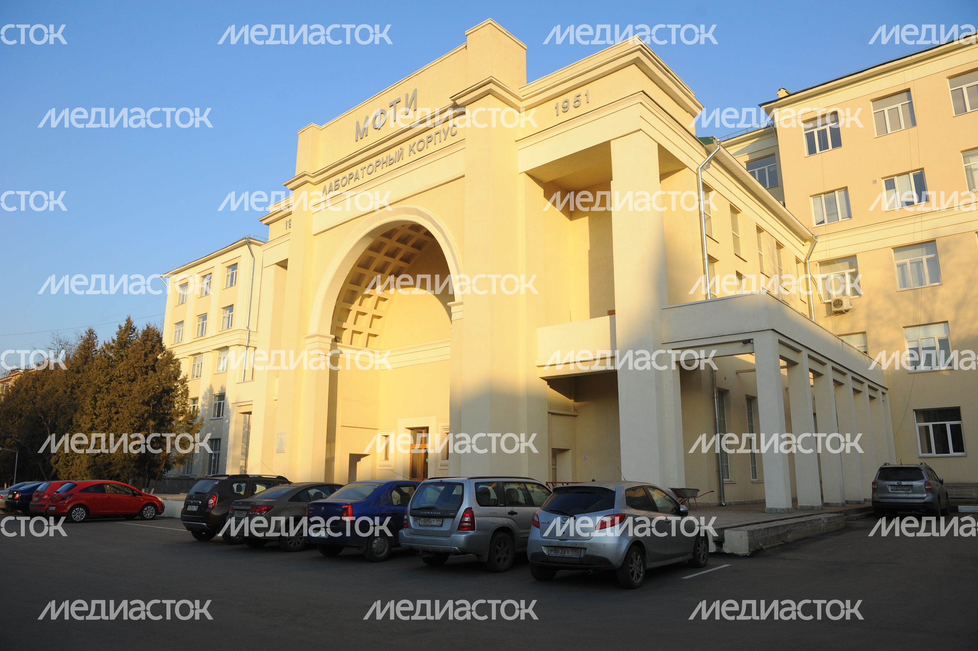 Московский физико-технический институт Московский физико-технический институт
