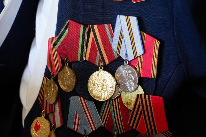 Ветерана ВОВ Клавдию Ровинскую поздравили с Днем Победы