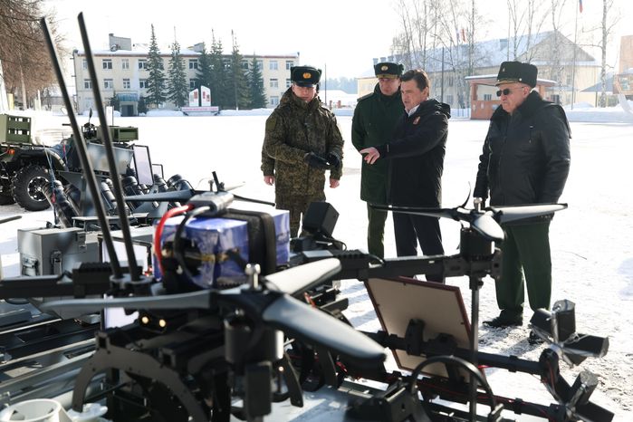 Андрей Воробьев поздравил военнослужащих 45-й отдельной гвардейской инженерной бригады