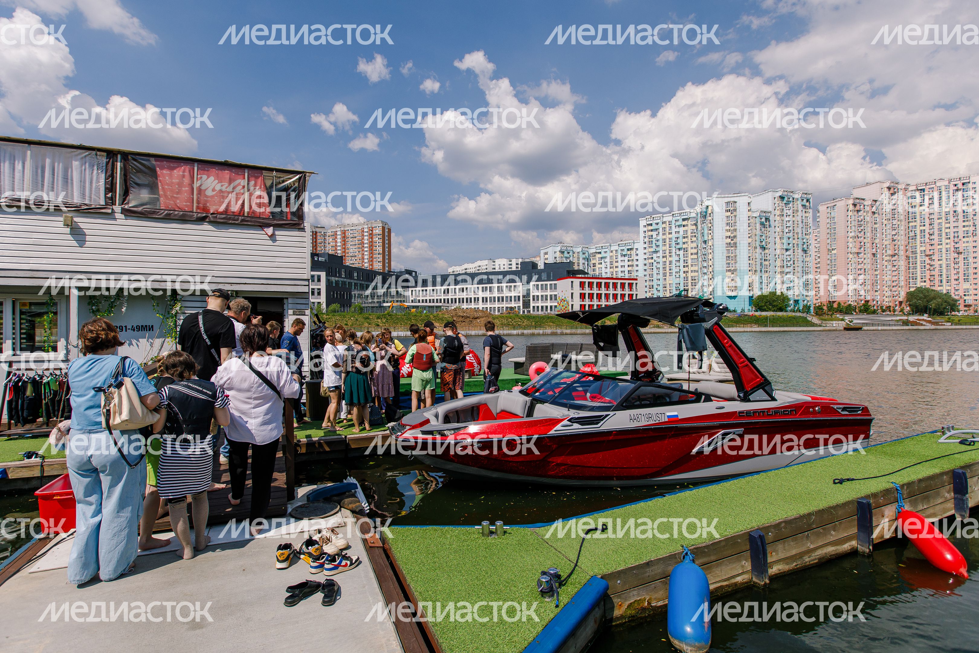 Фестиваль водных видов спорта "Вода для всех" прошел в Красногорске