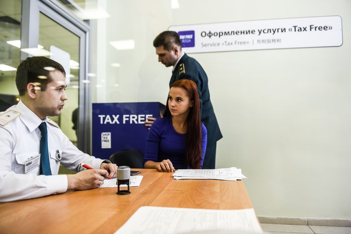 Система tax free для возврата НДС иностранцам начинает работу в России в тестовом режиме