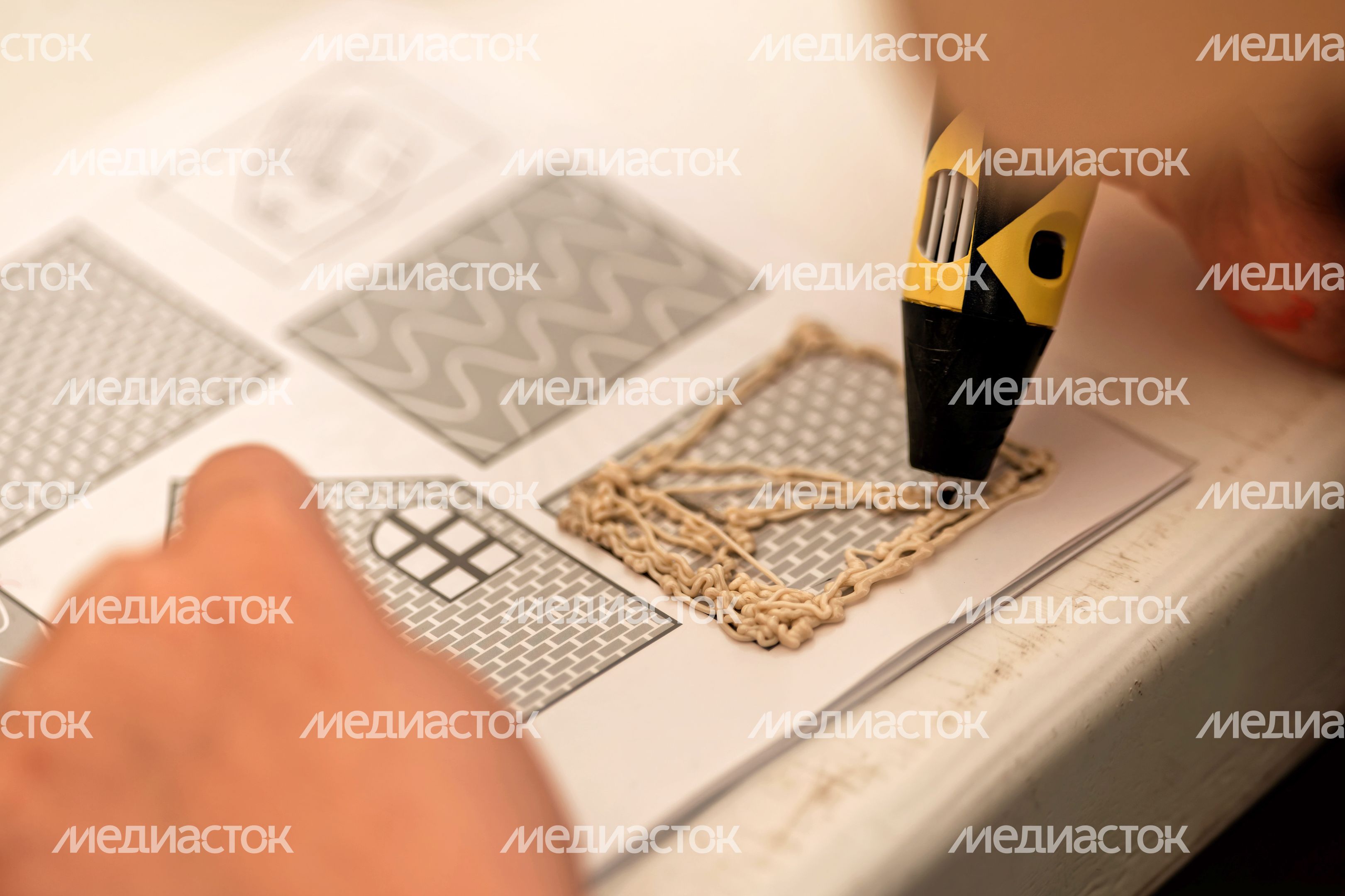 Художественный мастер-класс для детей и взрослых на Фестивале добрых дел «Огонь жизни» в Одинцово Художественный мастер-класс для детей и взрослых на Фестивале добрых дел «Огонь жизни» в Одинцово