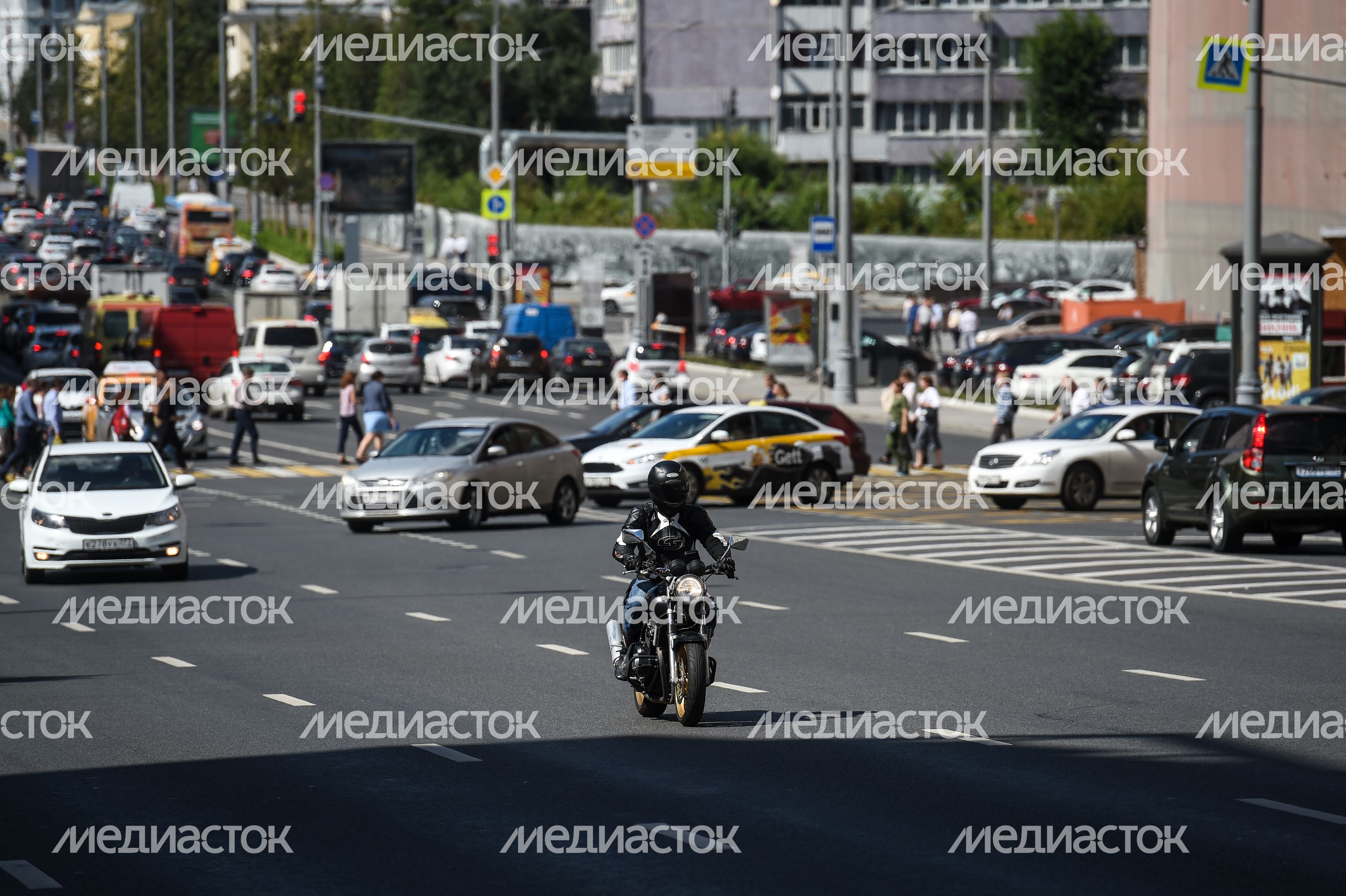 Мотоциклисты на улицах Москвы