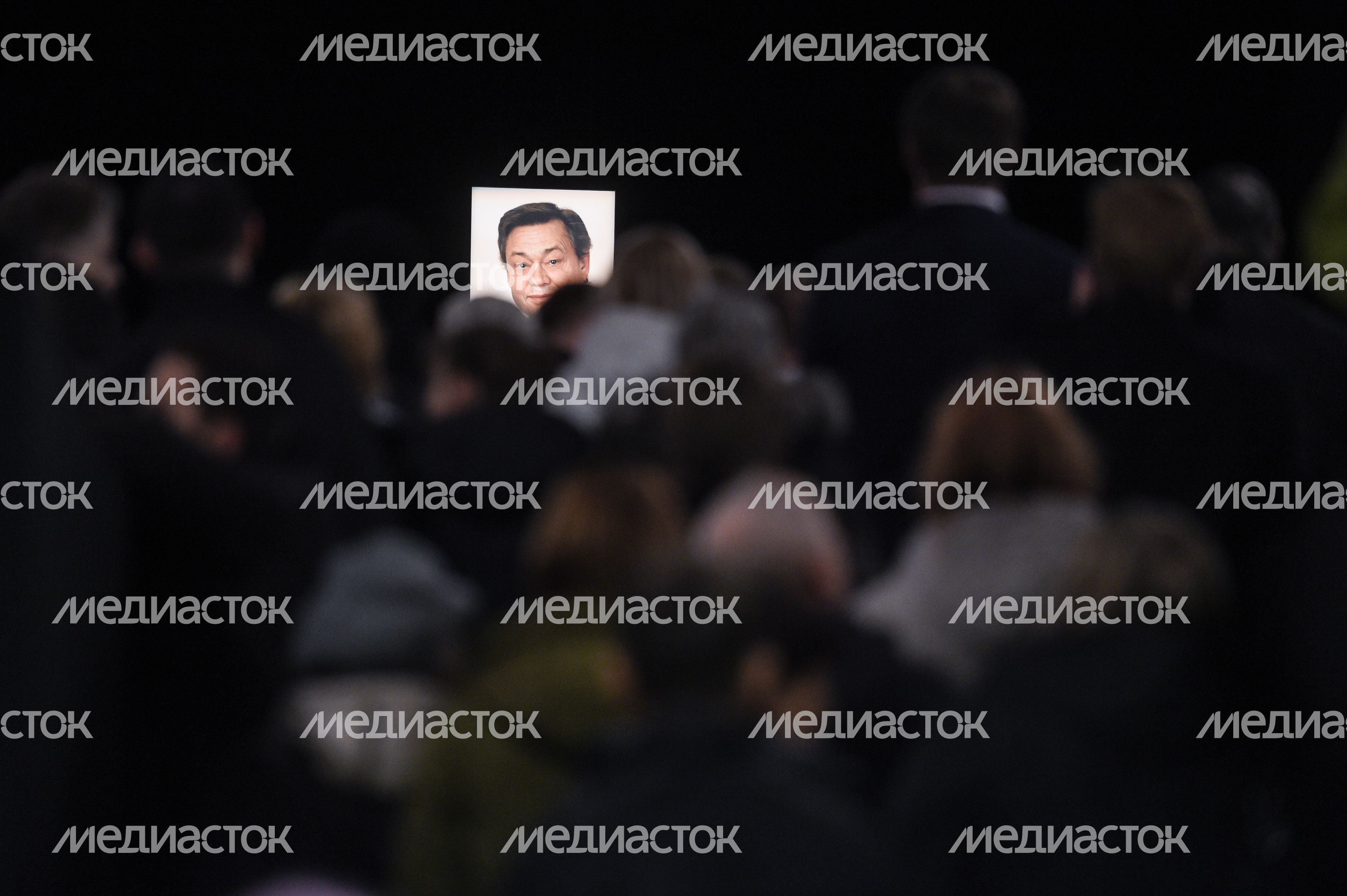 Церемония прощания с актером театра и кино Николаем Караченцовым