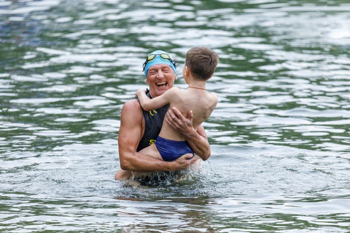 Заплыв на открытой воде Swimcup на Кореневском карьере в Люберцах