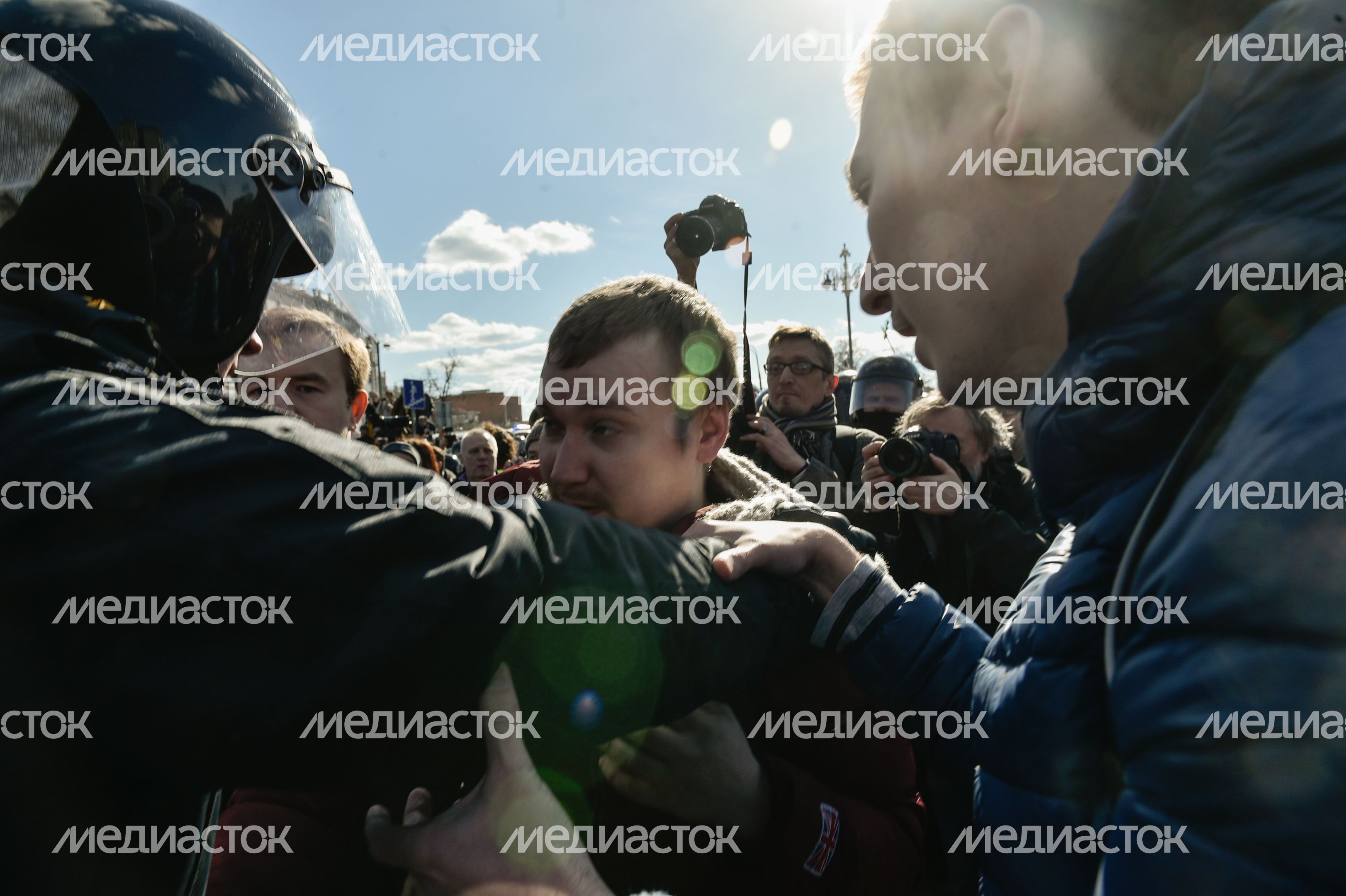 В столице прошел митинг против коррупции.
