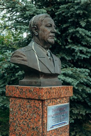 Памятник Одинцу боярину