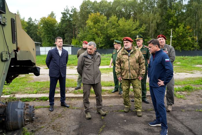 Андрей Воробьев и Владимир Соловьев посетили центр спецподготовки "Витязь" в Балашихе