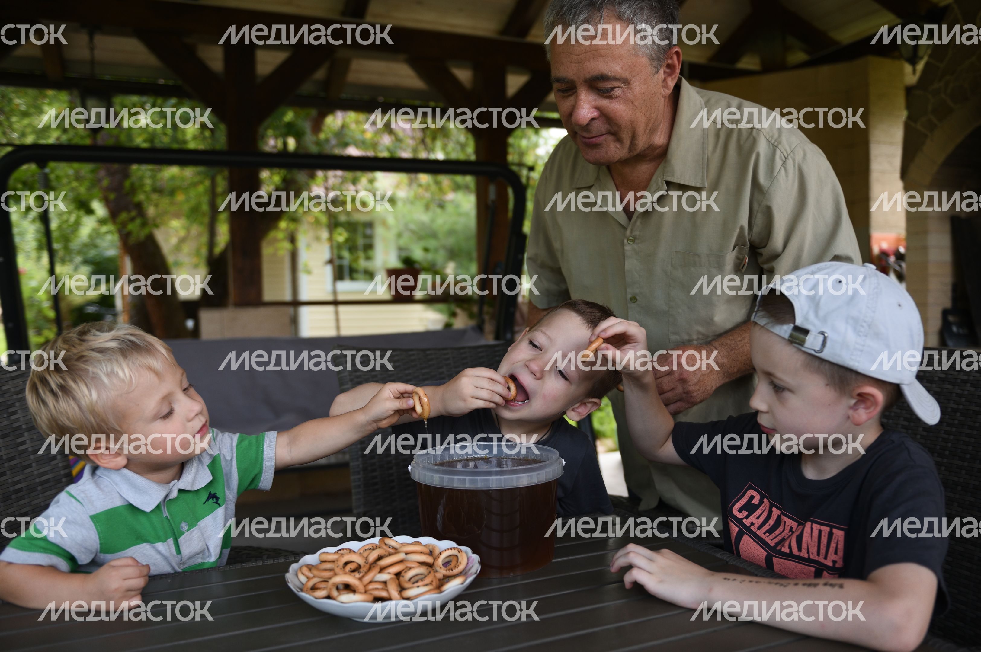 Пчеловод из Королева, 2 часть